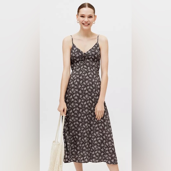 green linen puff sleeve dress Irene Linen Midi Dress-Highland Green